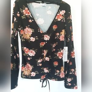 FLORAL BLACK LONG SLEEVE TOP L